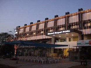 Hotel Royal Pride 아흐메다바드 외부 사진
